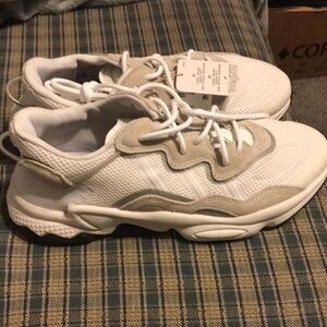 Adidas ee6464 Mens Sz 10 ozweego